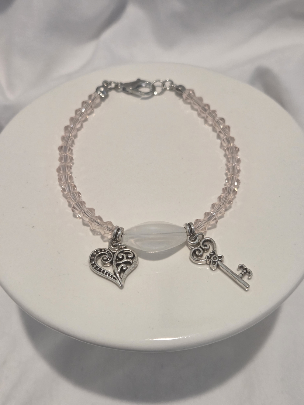 Handmade Women’s Pink Crystal Bead Heart & Key Charm Bracelet 7 Inches
